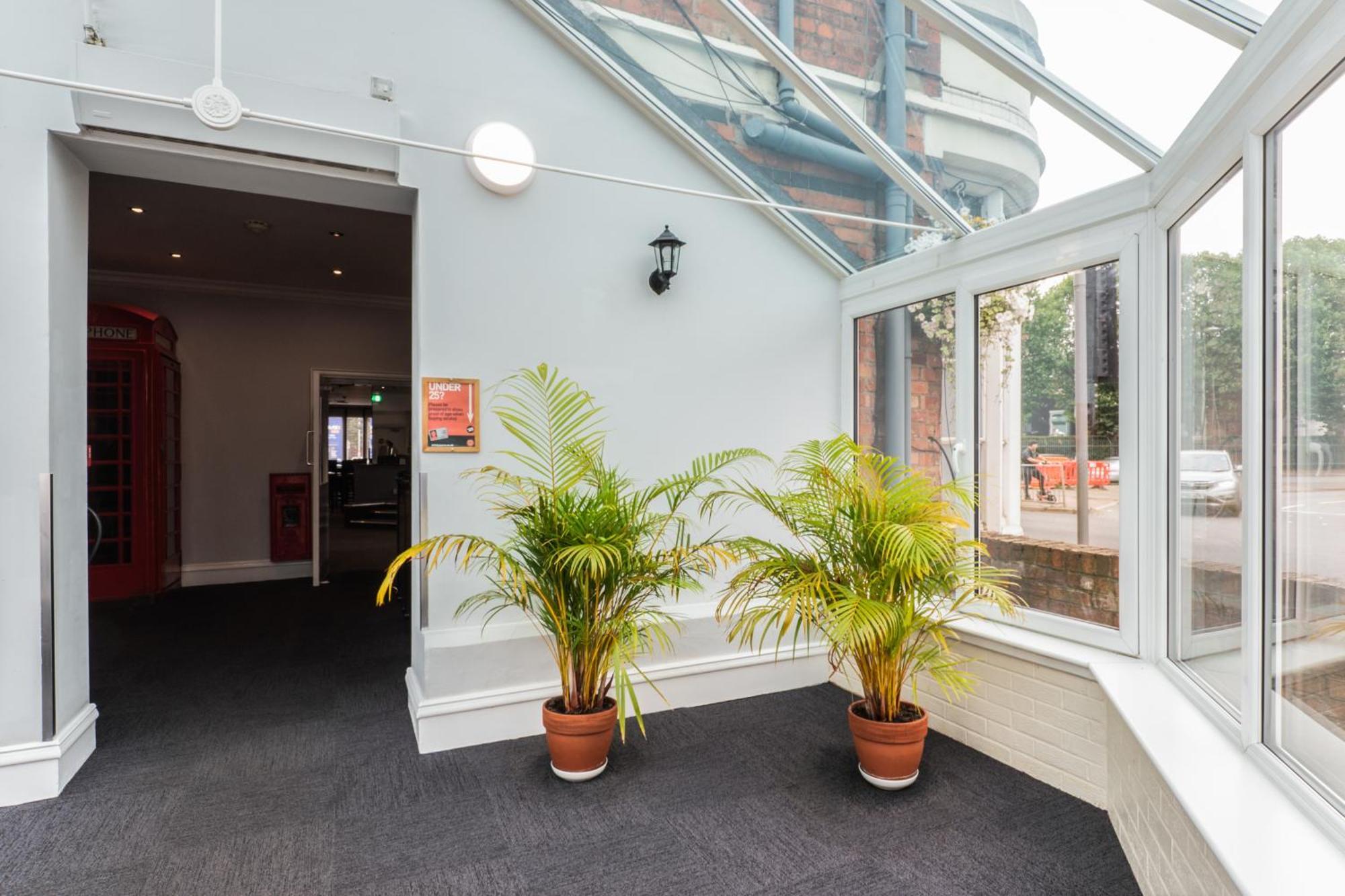 Plough Hotel Northampton Exterior photo